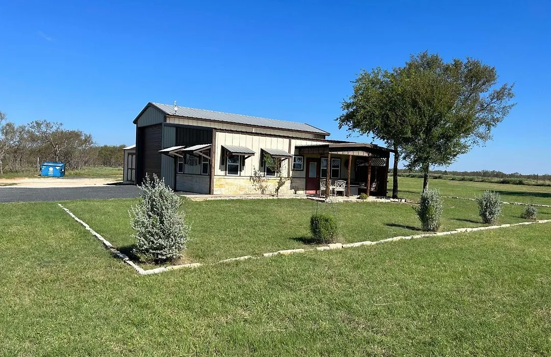 Vineyard Trail Cottages- Adults Only-1